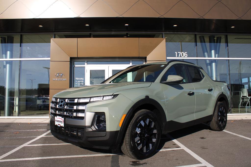 new 2025 Hyundai Santa Cruz car, priced at $35,792