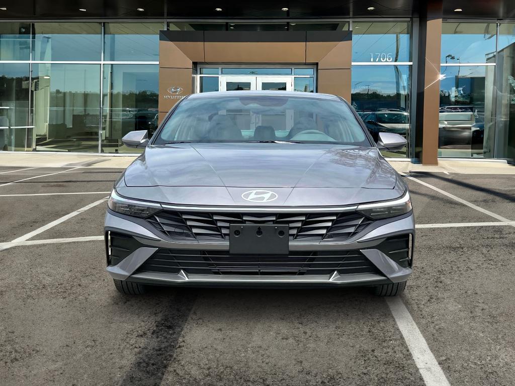 new 2025 Hyundai Elantra car, priced at $21,815
