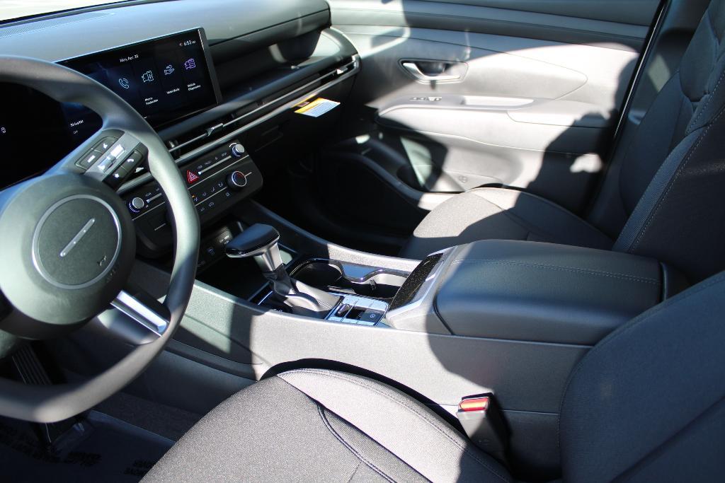 new 2025 Hyundai Tucson car, priced at $31,998