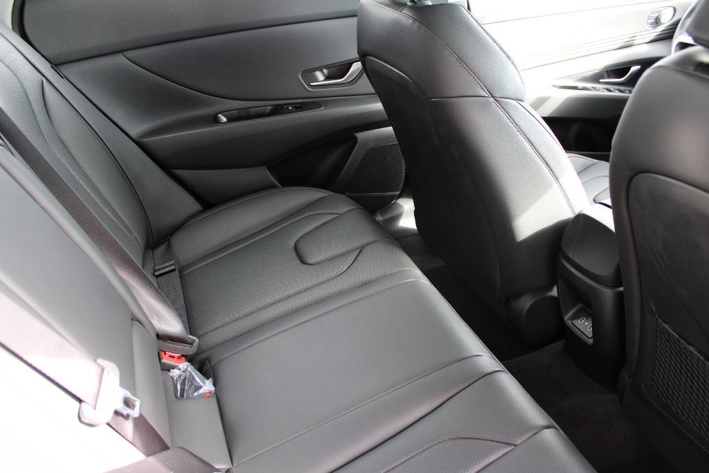 new 2025 Hyundai ELANTRA HEV car, priced at $29,918