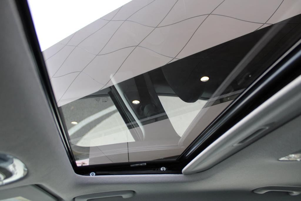 new 2025 Hyundai ELANTRA HEV car, priced at $29,918