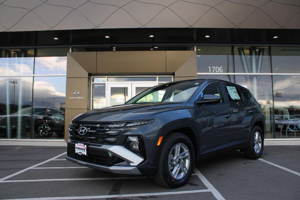 new 2025 Hyundai Tucson car, priced at $30,003