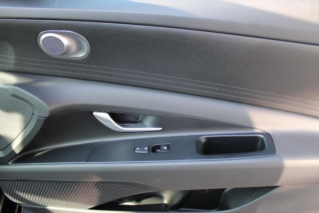 new 2025 Hyundai Elantra car, priced at $22,080