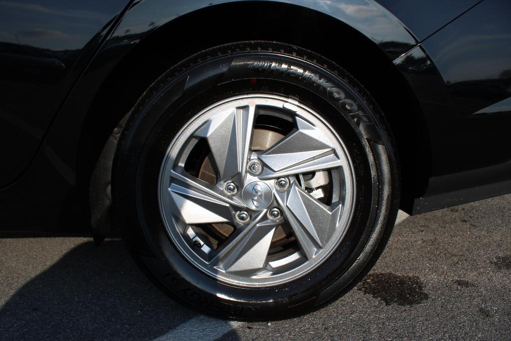new 2025 Hyundai Elantra car, priced at $22,080