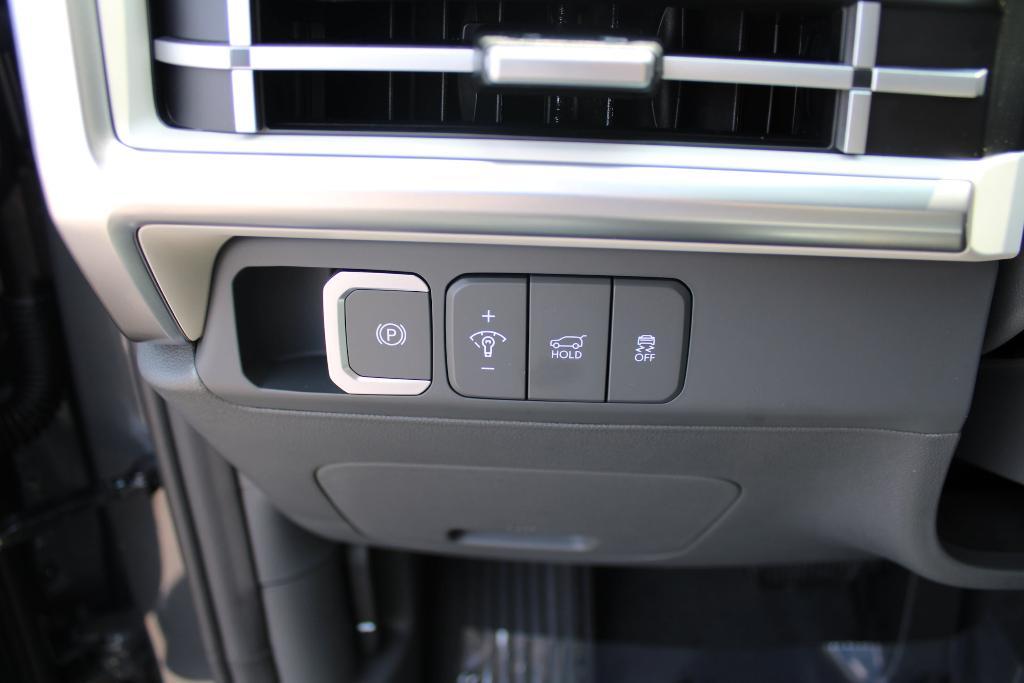 new 2025 Hyundai SANTA FE HEV car, priced at $40,129