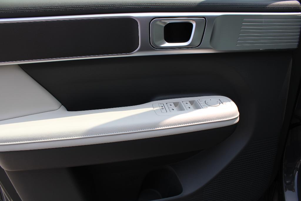 new 2025 Hyundai SANTA FE HEV car, priced at $40,129