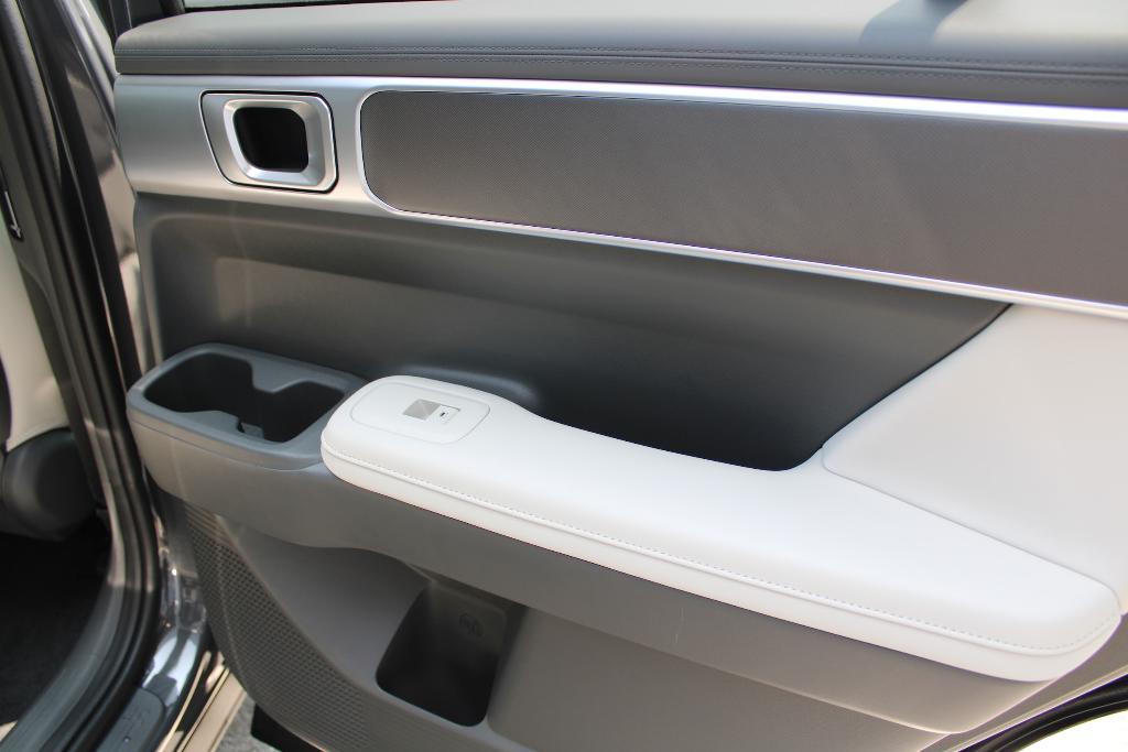 new 2025 Hyundai SANTA FE HEV car, priced at $40,129