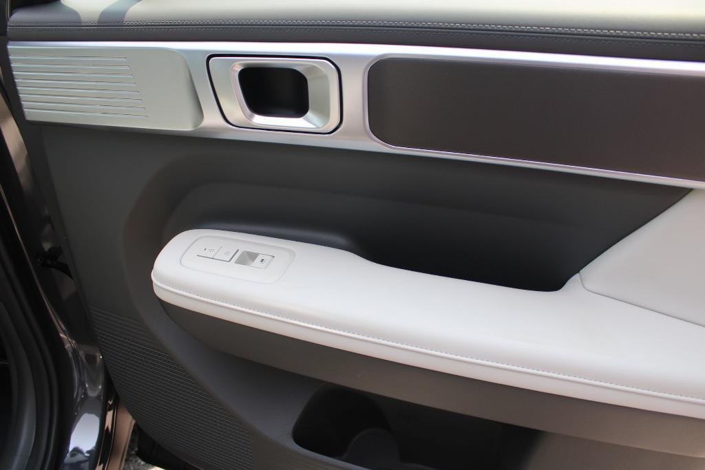 new 2025 Hyundai SANTA FE HEV car, priced at $40,129
