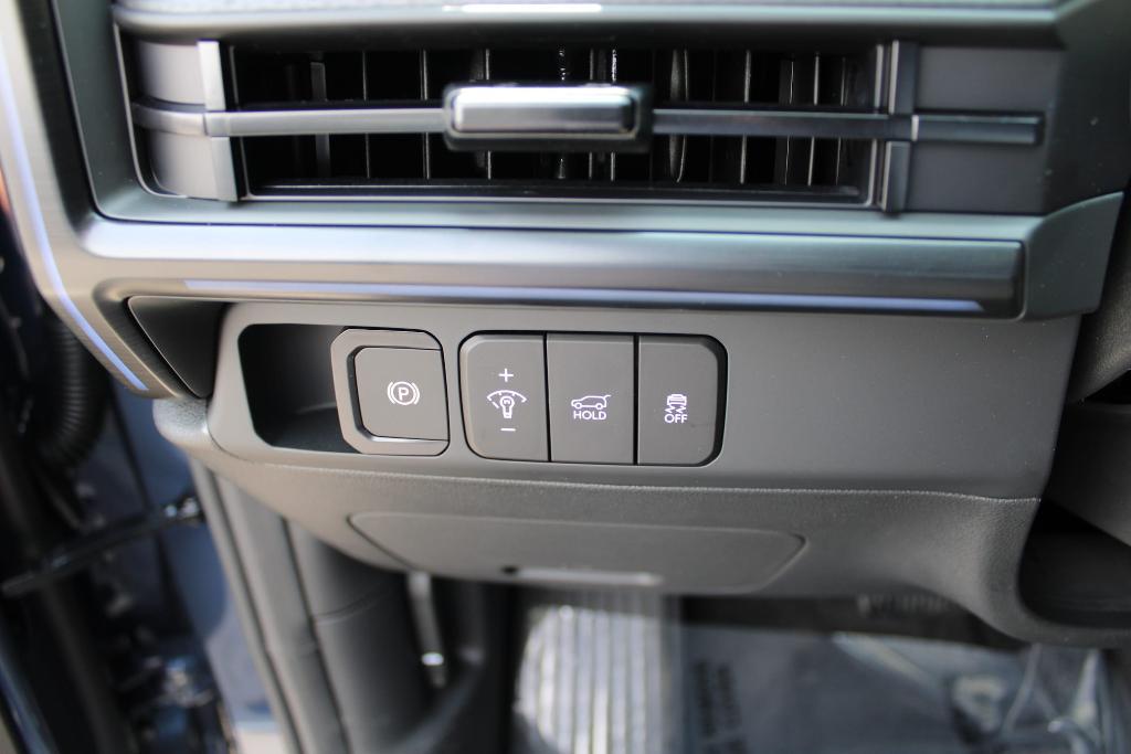 new 2025 Hyundai SANTA FE HEV car, priced at $51,223