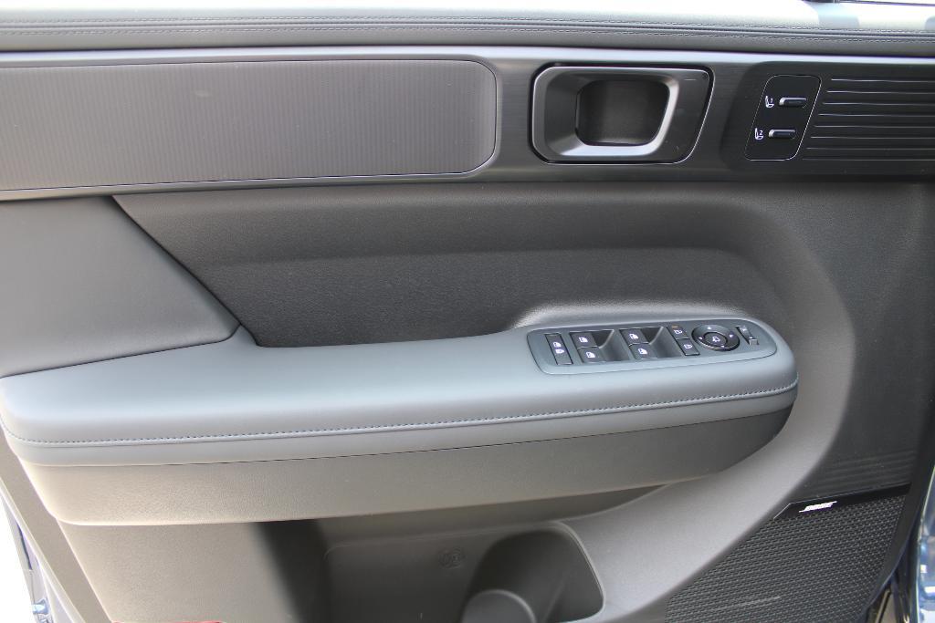new 2025 Hyundai SANTA FE HEV car, priced at $51,223