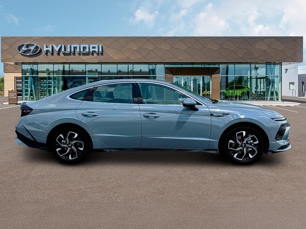 new 2025 Hyundai Sonata car, priced at $29,061