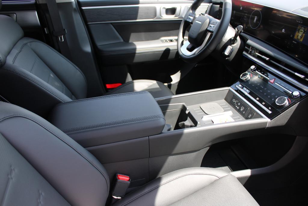 new 2025 Hyundai SANTA FE HEV car, priced at $45,487