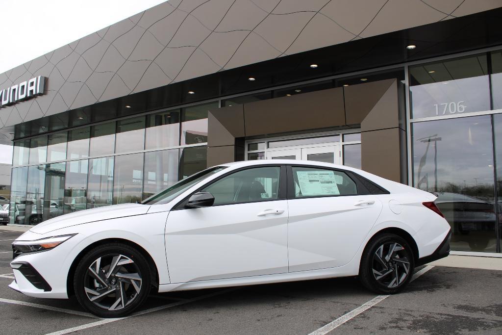 new 2025 Hyundai Elantra car, priced at $23,881