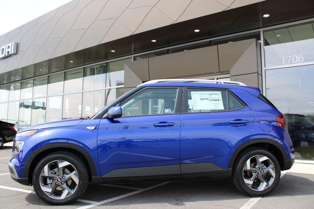 new 2025 Hyundai Venue car, priced at $22,914