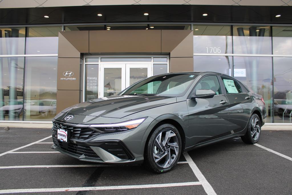 new 2025 Hyundai Elantra HEV car, priced at $29,979