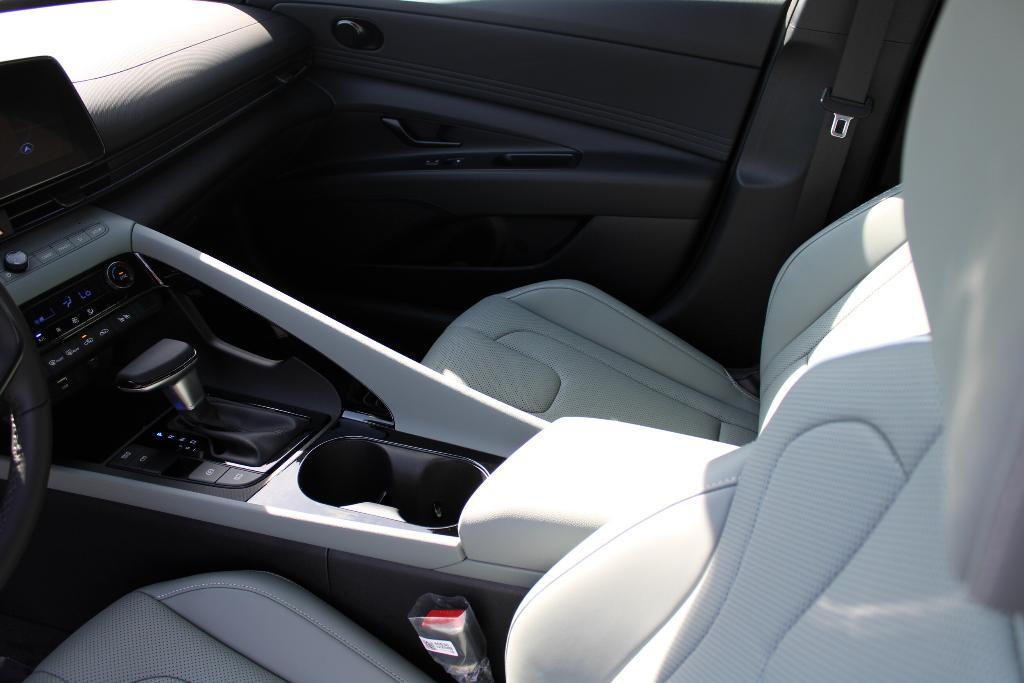 new 2025 Hyundai ELANTRA HEV car, priced at $29,933