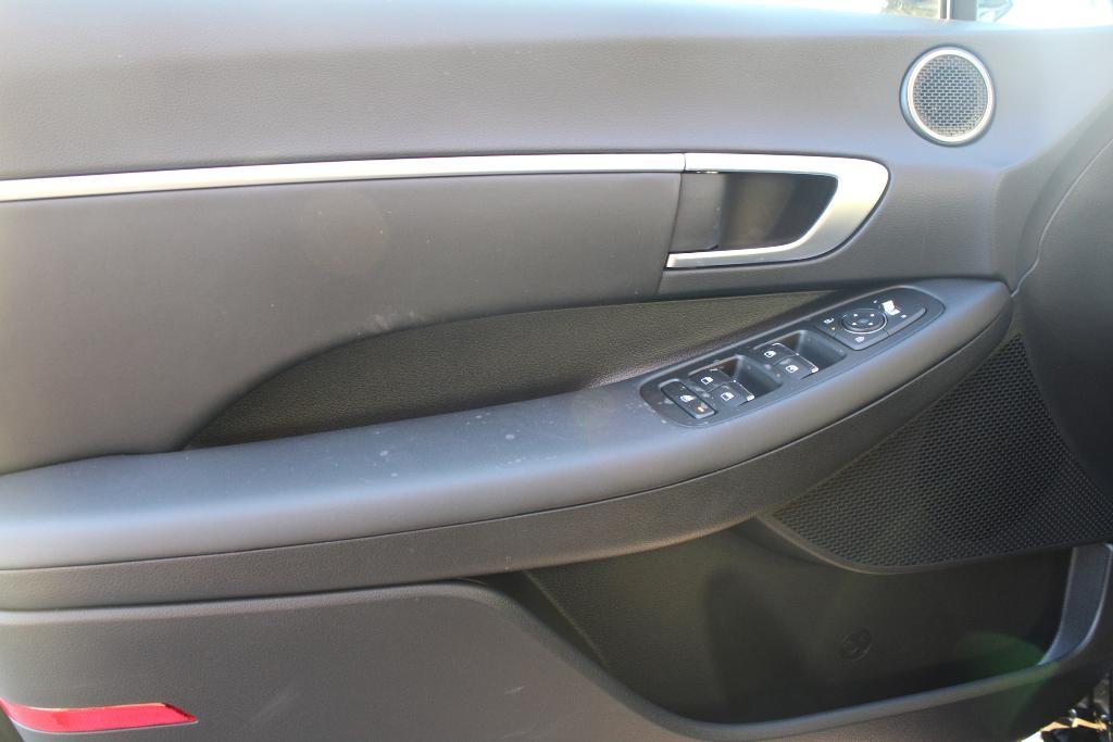 new 2025 Hyundai Sonata car, priced at $30,523