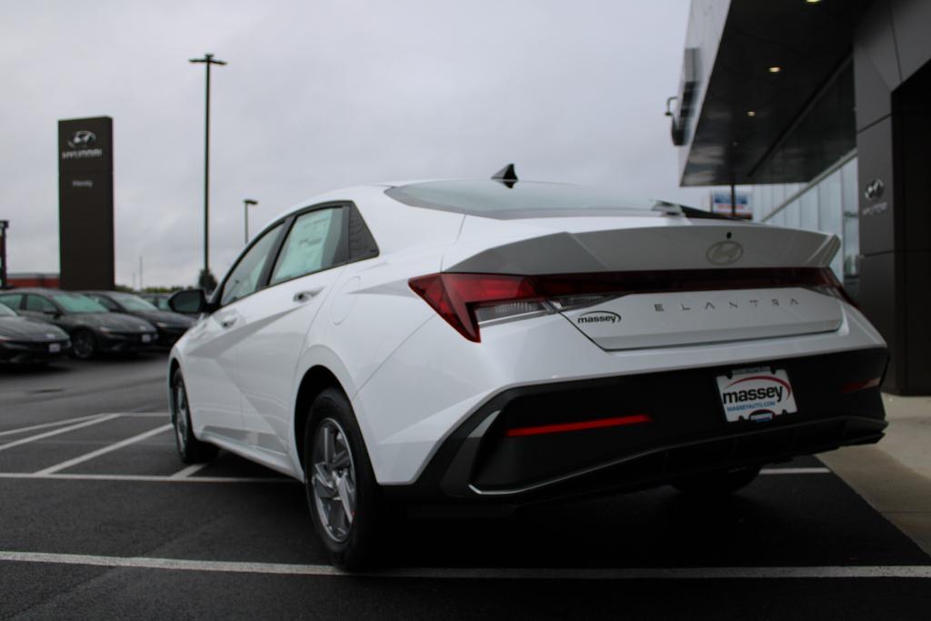 new 2025 Hyundai Elantra car, priced at $23,677