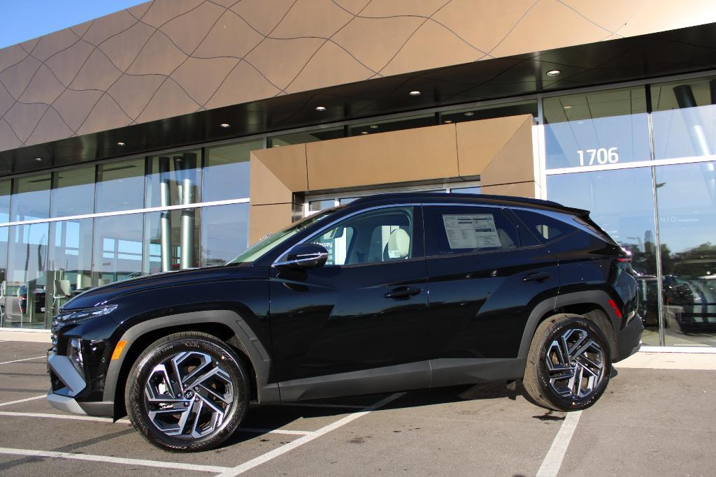 new 2025 Hyundai Tucson car, priced at $38,370