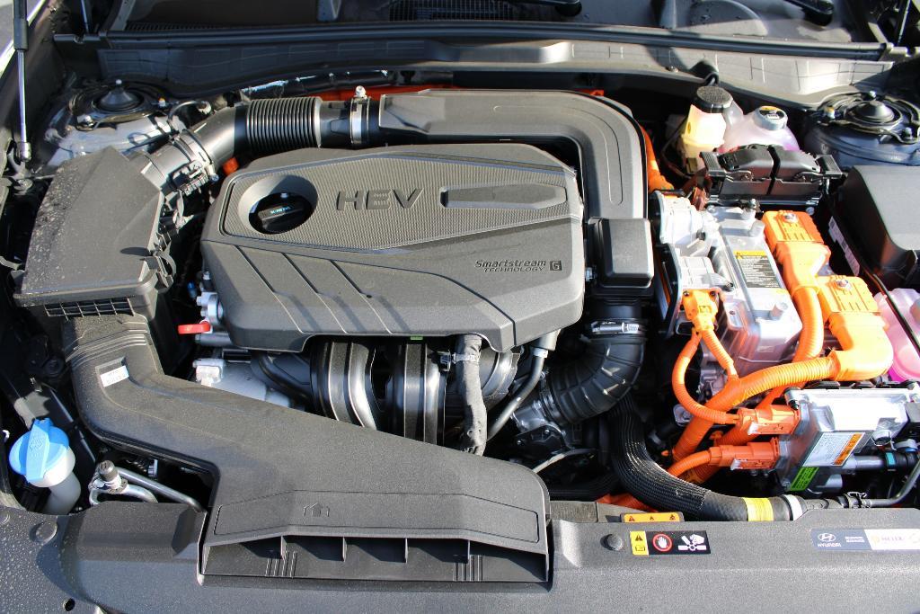 new 2025 Hyundai Sonata Hybrid car, priced at $31,174