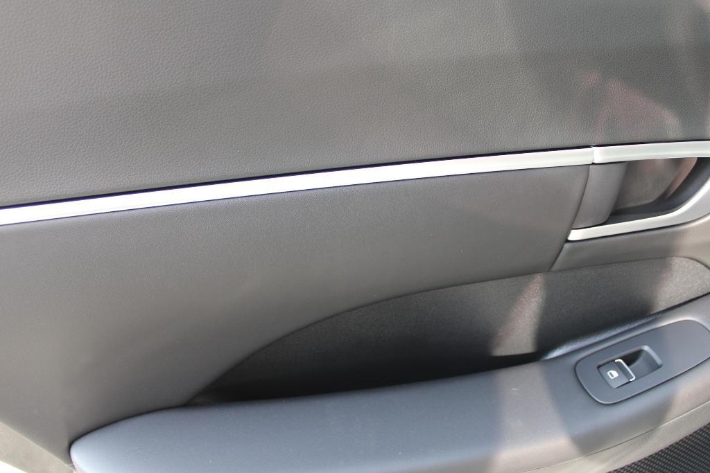 new 2025 Hyundai Sonata Hybrid car, priced at $31,174