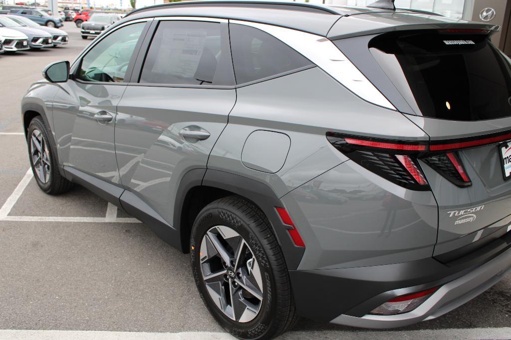 new 2025 Hyundai TUCSON Hybrid car, priced at $40,891
