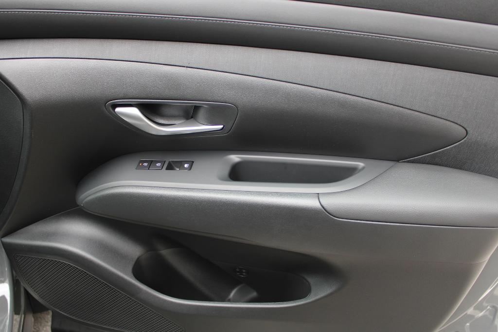 new 2025 Hyundai TUCSON Hybrid car, priced at $40,891