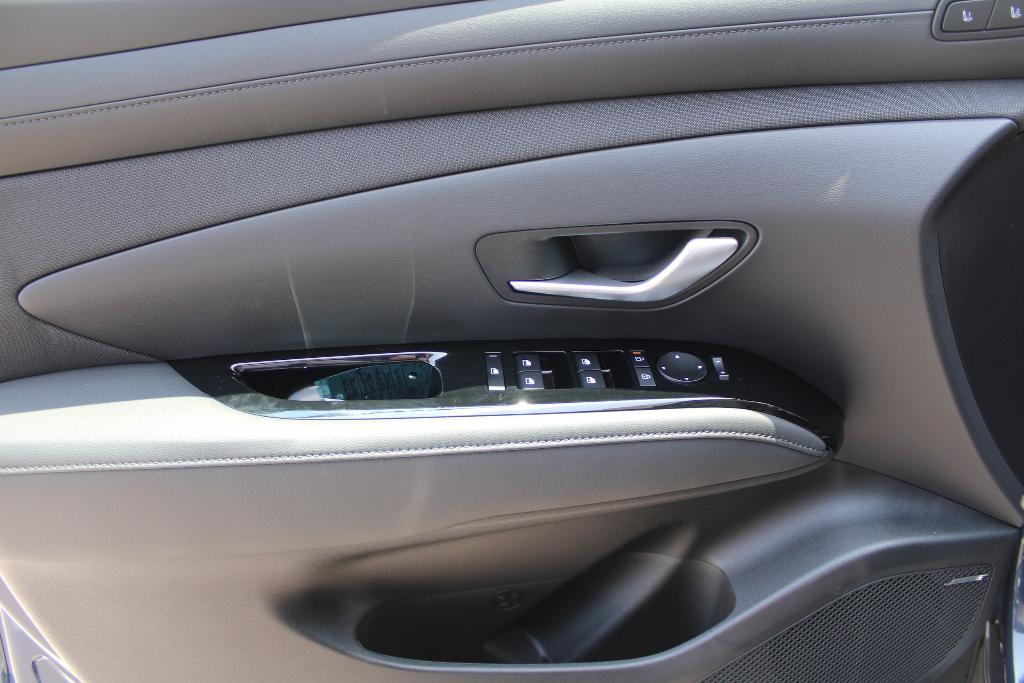 new 2025 Hyundai Tucson car, priced at $38,209