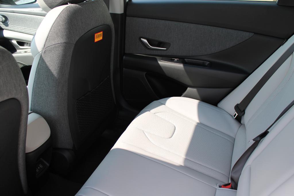 new 2025 Hyundai Elantra car, priced at $27,109