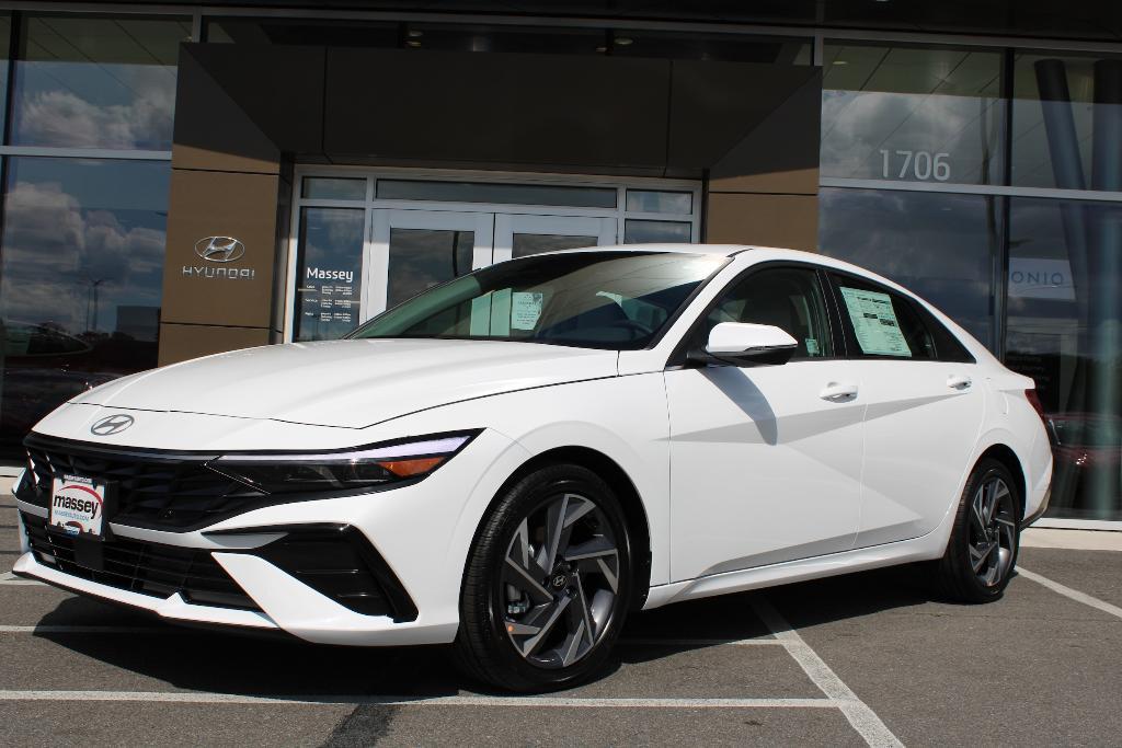 new 2025 Hyundai Elantra car, priced at $27,309