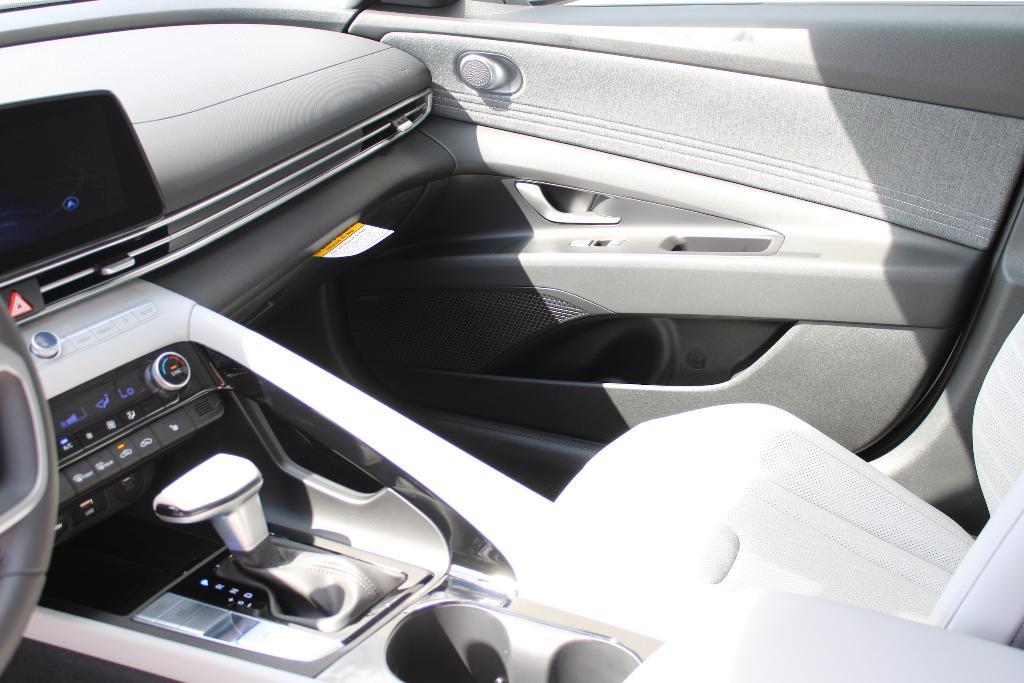 new 2025 Hyundai Elantra car, priced at $27,109