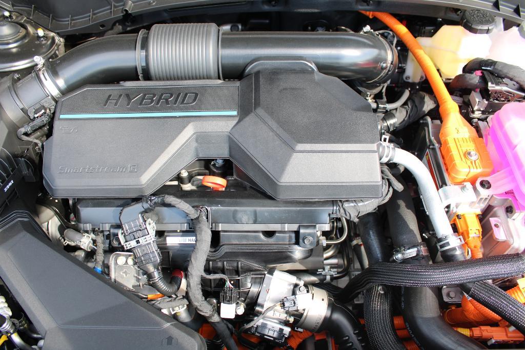 new 2025 Hyundai TUCSON Hybrid car, priced at $33,416