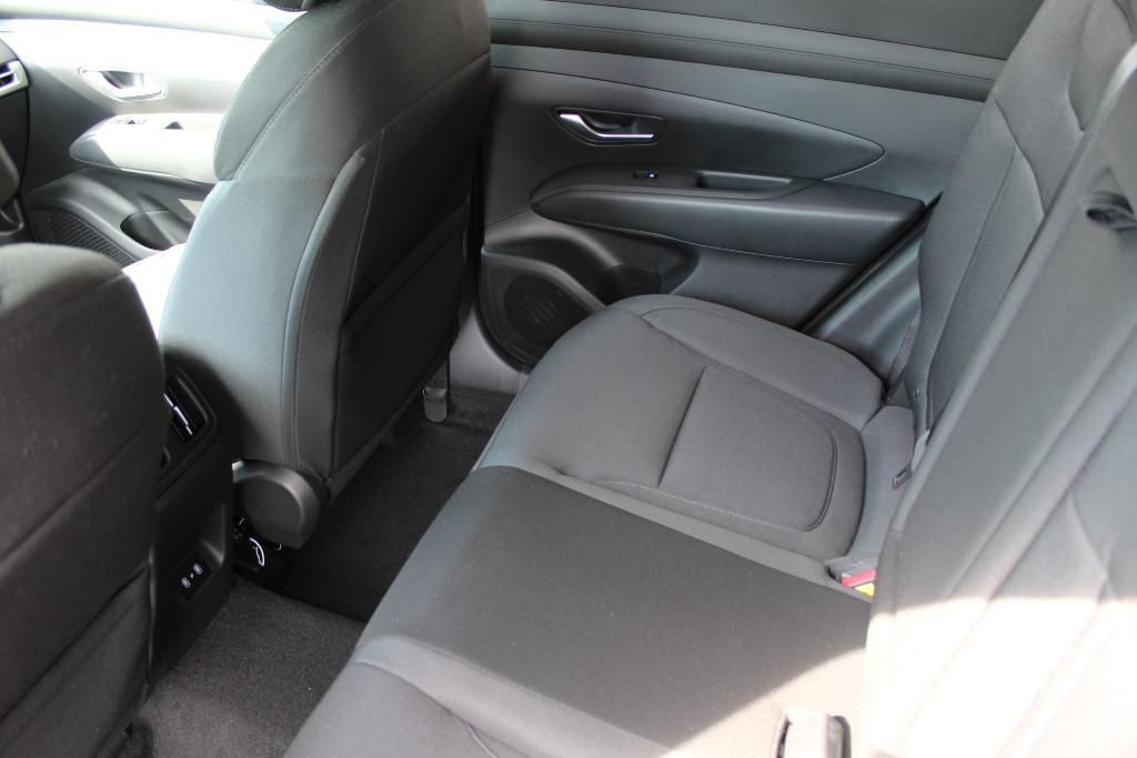 new 2025 Hyundai TUCSON Hybrid car, priced at $33,416