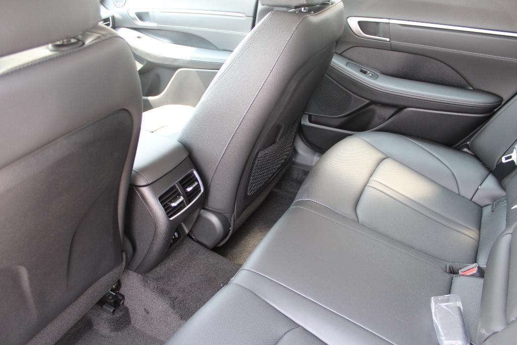 new 2025 Hyundai Sonata Hybrid car, priced at $37,357