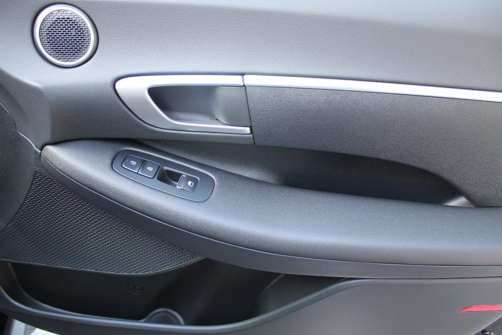 new 2025 Hyundai Sonata car, priced at $26,982