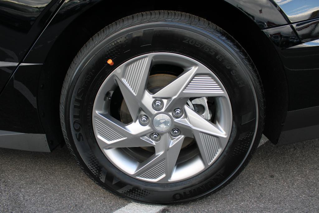 new 2025 Hyundai Sonata car, priced at $26,982