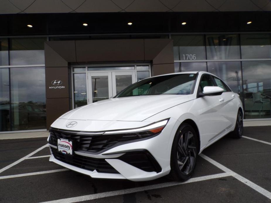 new 2024 Hyundai Elantra car, priced at $25,074