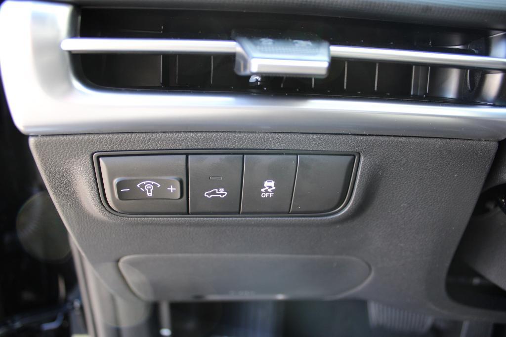 new 2025 Hyundai SANTA CRUZ car, priced at $30,443