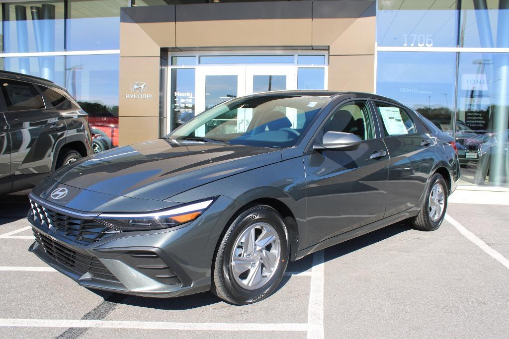 new 2025 Hyundai Elantra car, priced at $21,845
