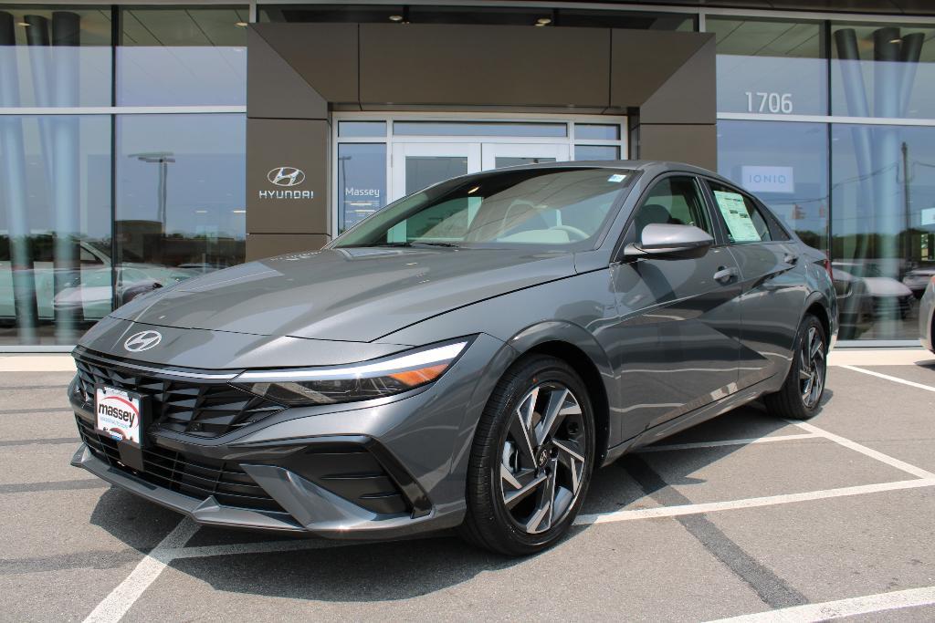 new 2025 Hyundai Elantra car, priced at $26,093