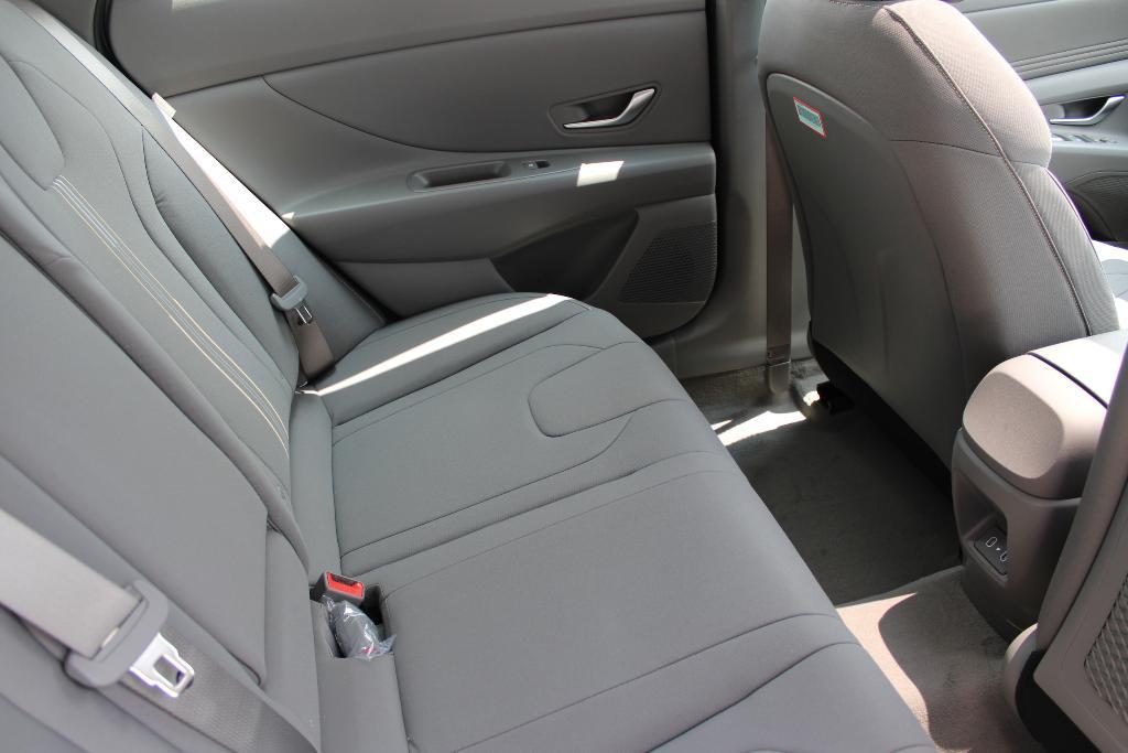 new 2025 Hyundai Elantra car, priced at $26,093