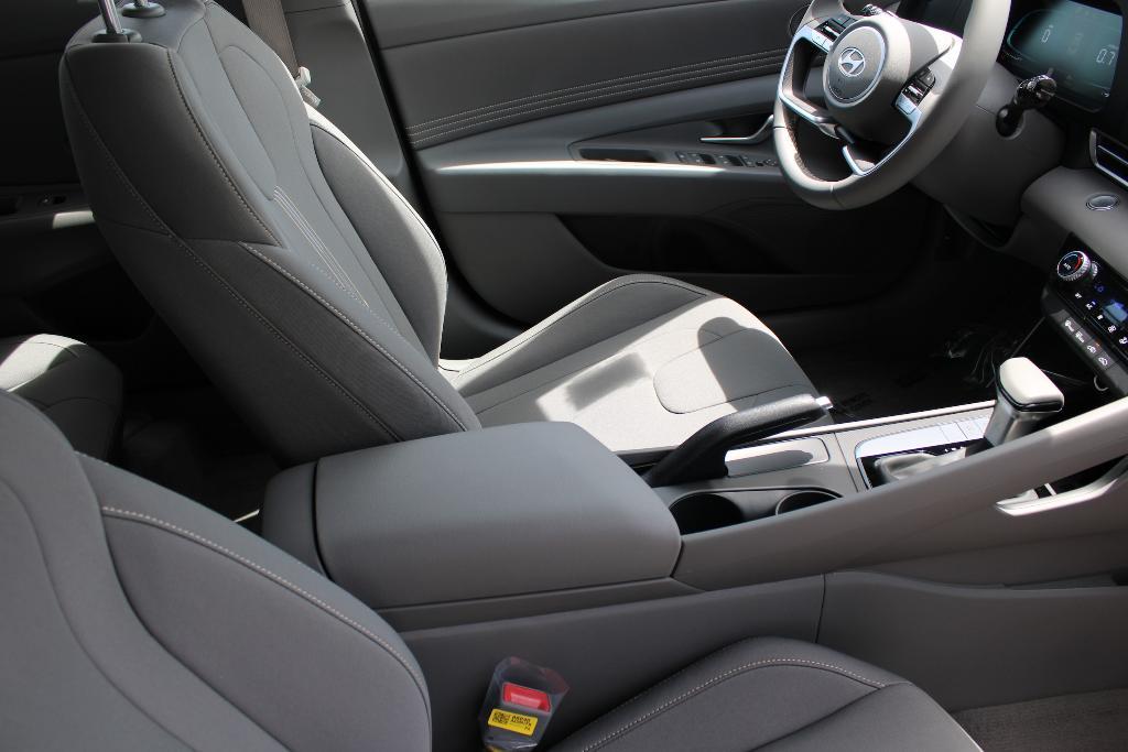 new 2025 Hyundai Elantra car, priced at $23,866