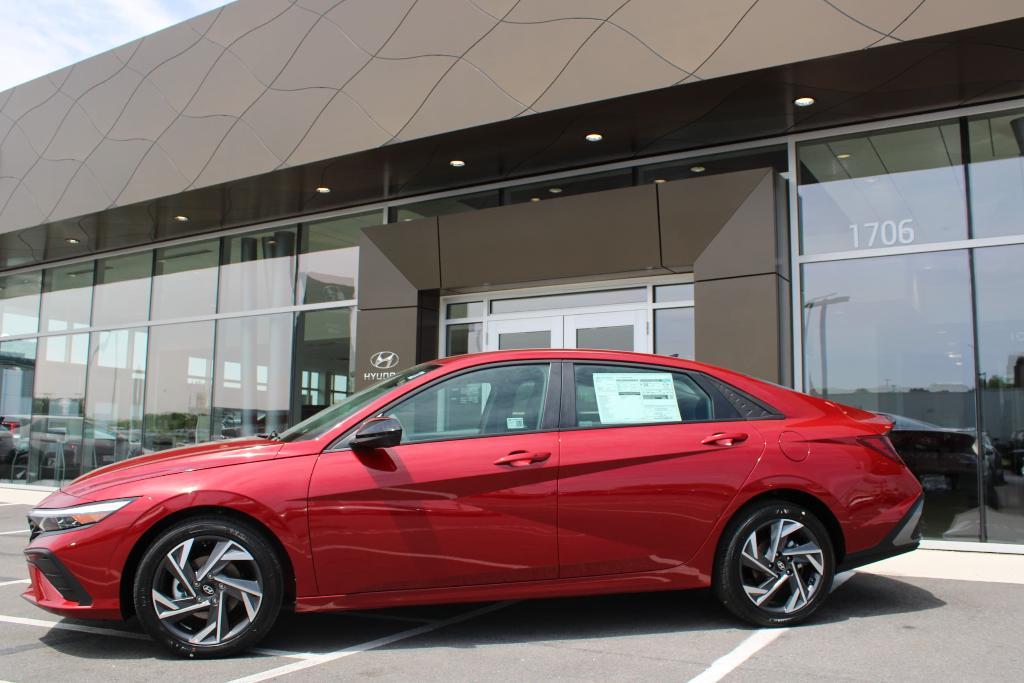 new 2025 Hyundai Elantra car, priced at $23,866