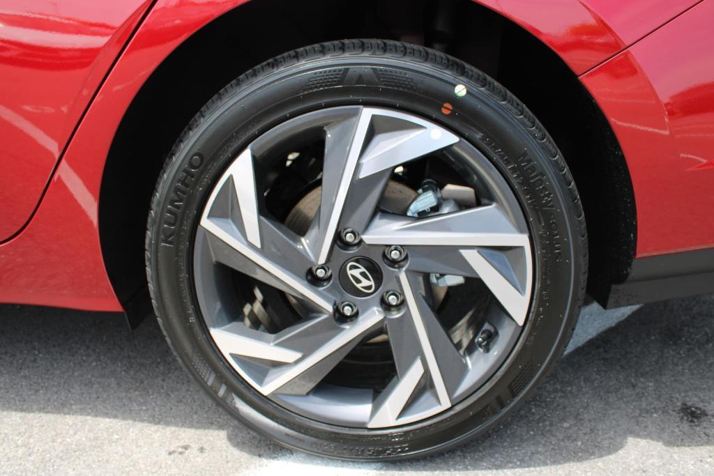 new 2025 Hyundai Elantra car, priced at $23,866