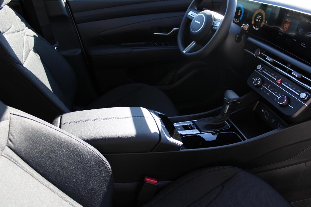 new 2025 Hyundai Tucson car, priced at $30,440