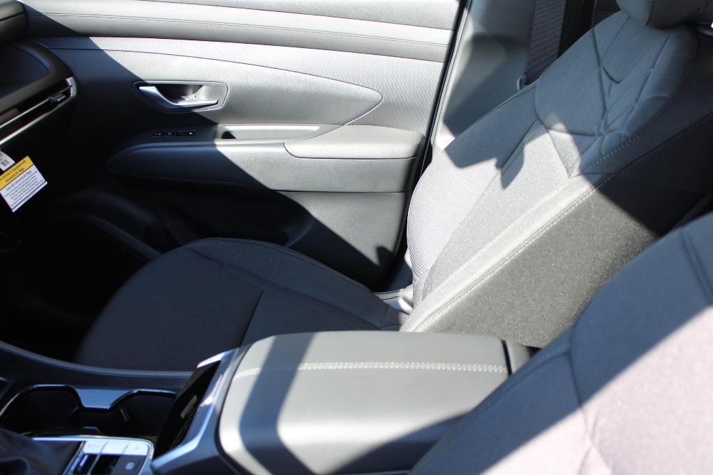 new 2025 Hyundai Tucson car, priced at $30,440