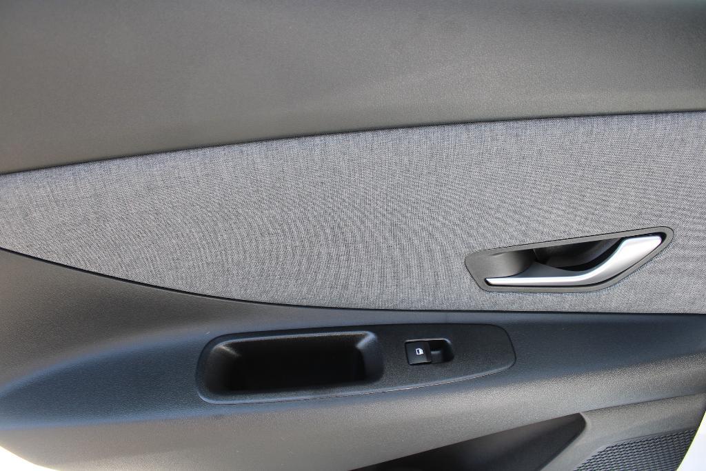 new 2025 Hyundai ELANTRA HEV car, priced at $30,151