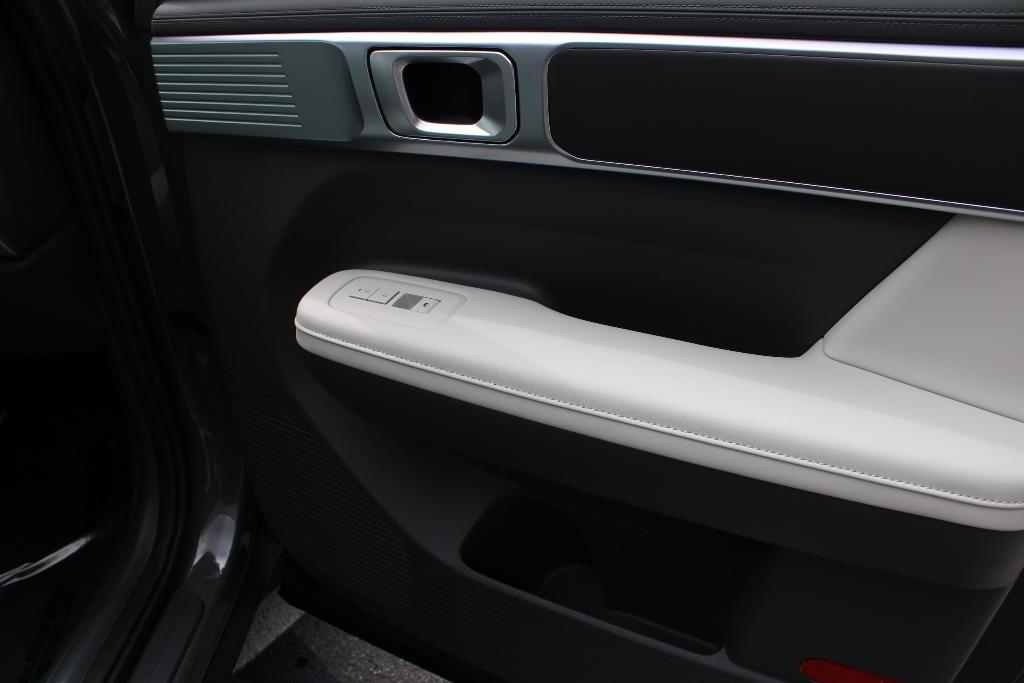new 2025 Hyundai Santa Fe car, priced at $38,938