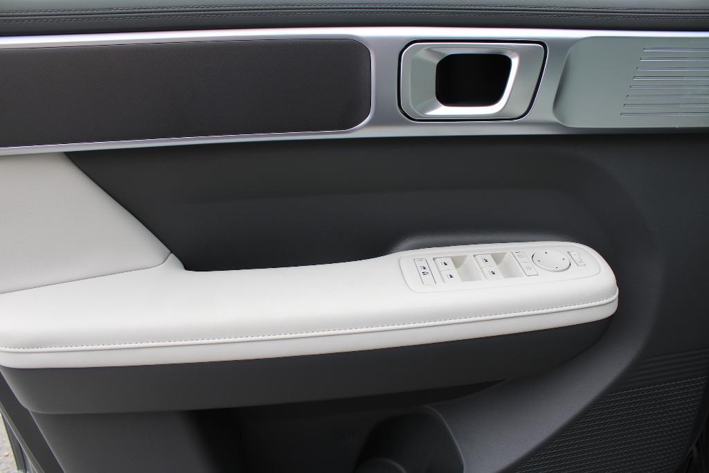 new 2025 Hyundai Santa Fe car, priced at $38,938