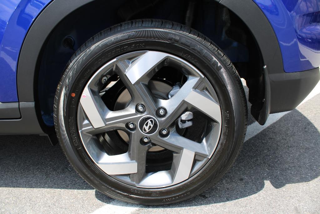 new 2025 Hyundai Venue car, priced at $23,004